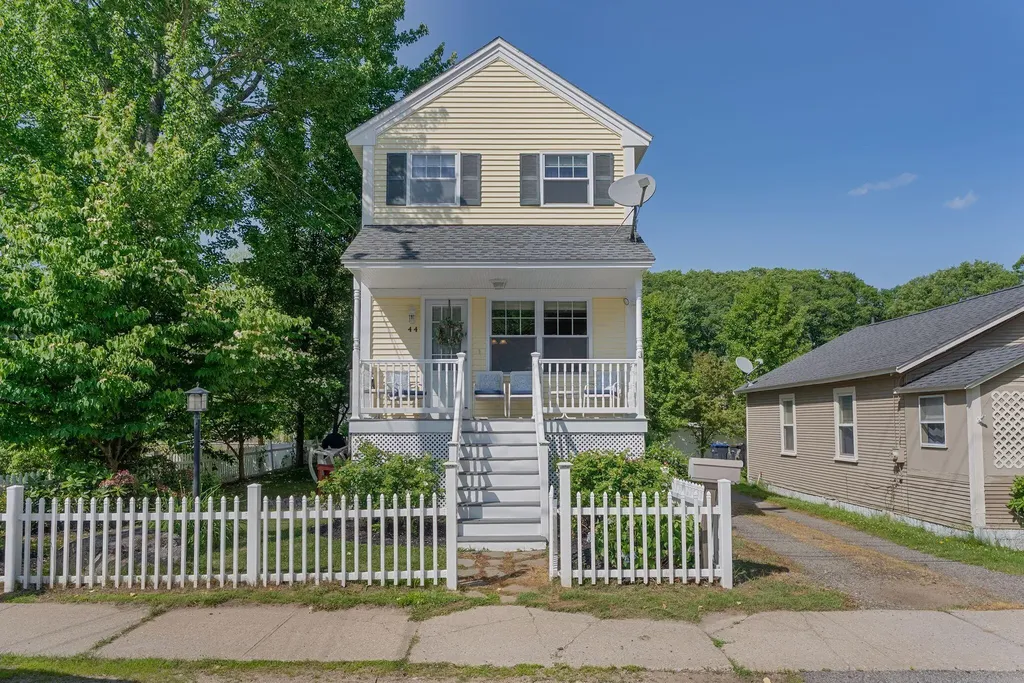 44 School Street Old Orchard Beach ME 04064