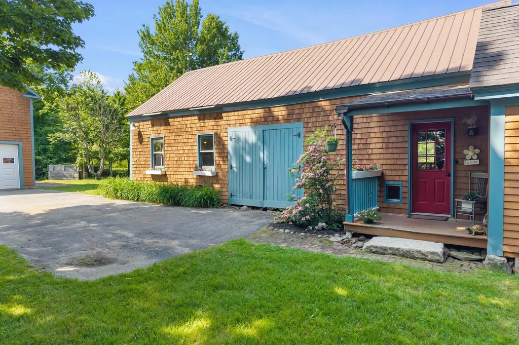 308 Ridge Road Monmouth ME 04259