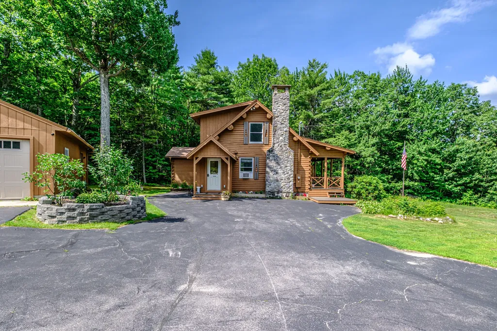 1154 Hunts Corner Road Albany Twp ME 04217