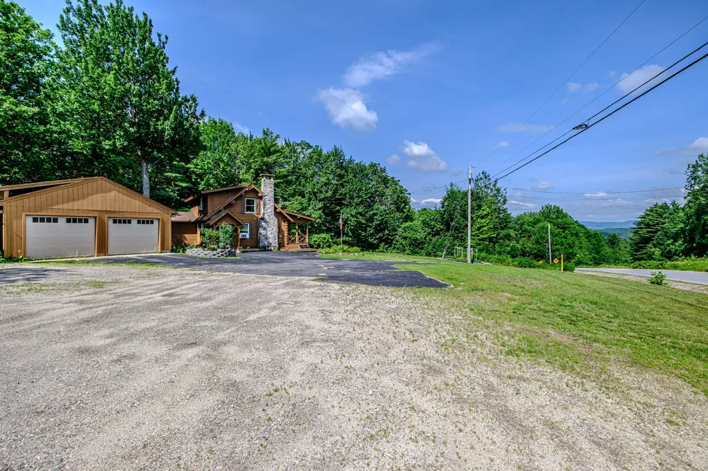 1154 Hunts Corner Road Albany Twp ME 04217