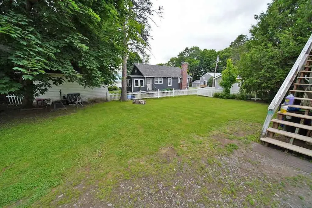 49 Pleasant Street Houlton ME 04730