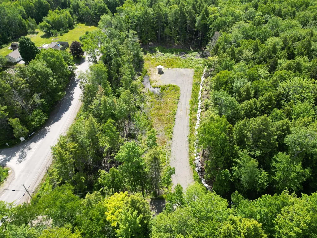 7 Flanders Drive Lincoln ME 04457