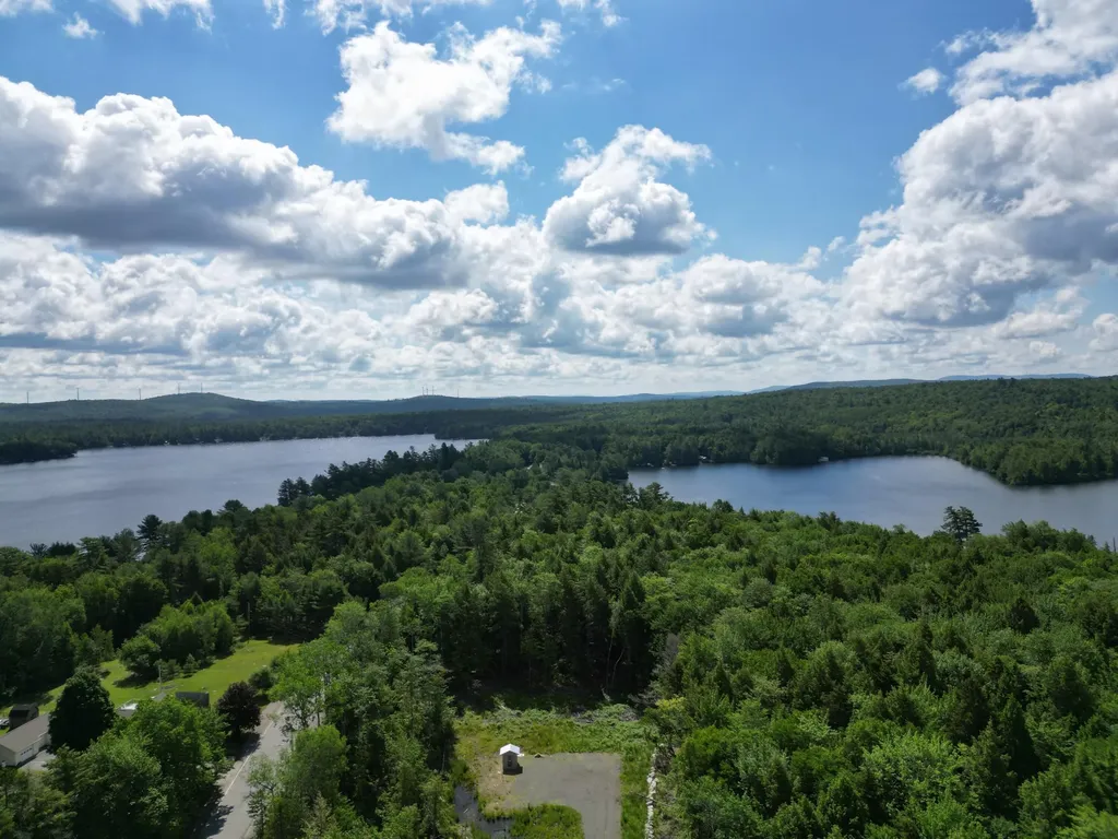 7 Flanders Drive Lincoln ME 04457