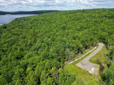 7 Flanders Drive Lincoln ME 04457