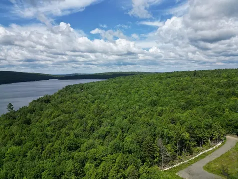 7 Flanders Drive Lincoln ME 04457