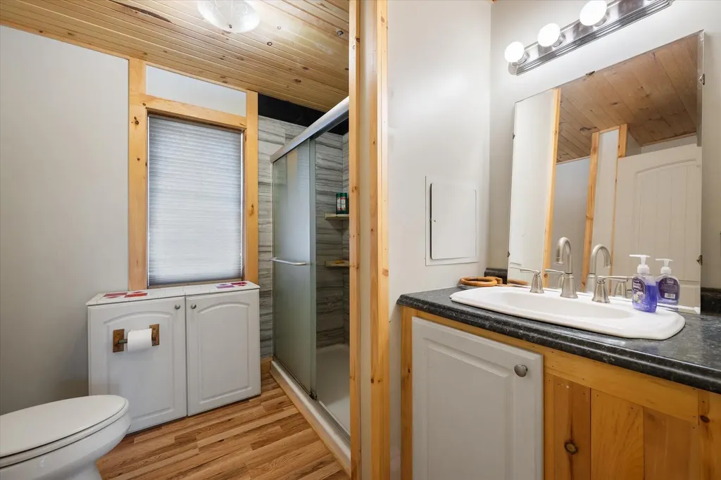 137 Main Street Winterport ME 04496
