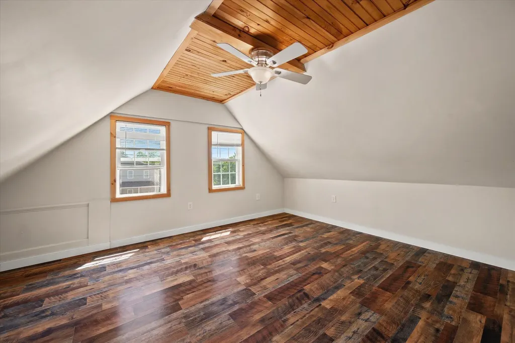 137 Main Street Winterport ME 04496