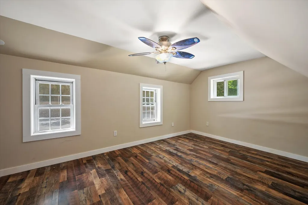 137 Main Street Winterport ME 04496