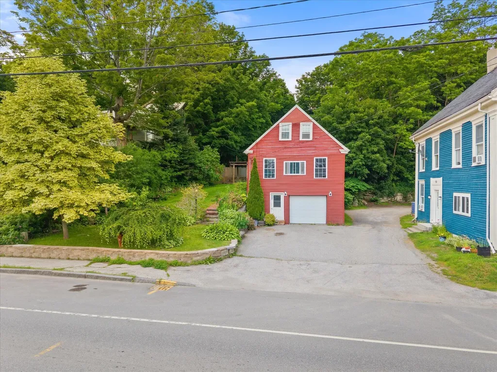 137 Main Street Winterport ME 04496