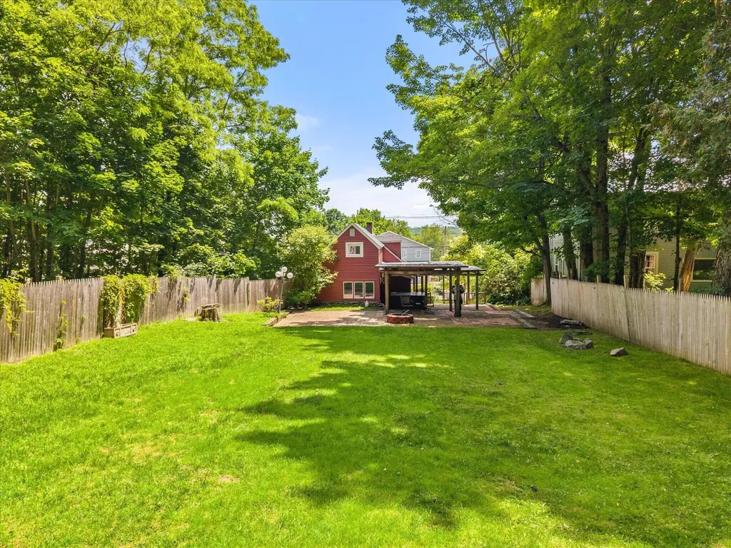 137 Main Street Winterport ME 04496