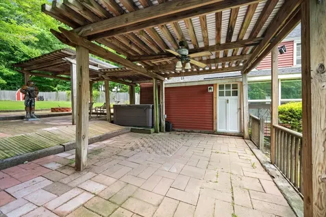 137 Main Street Winterport ME 04496