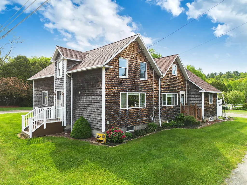 2522 N Belfast Avenue Augusta ME 04330