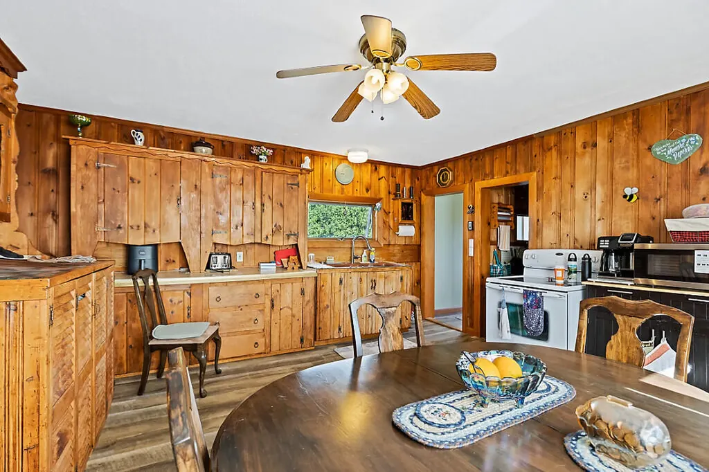 2522 N Belfast Avenue Augusta ME 04330