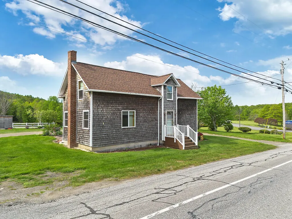 2522 N Belfast Avenue Augusta ME 04330