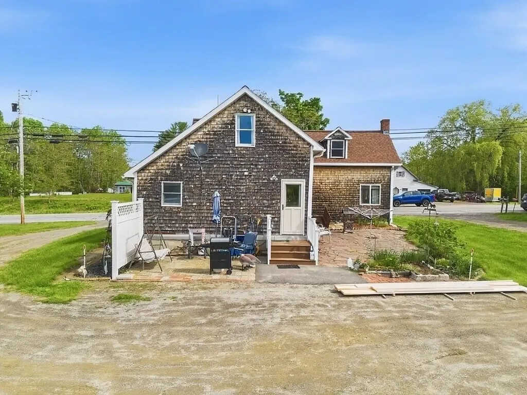 2522 N Belfast Avenue Augusta ME 04330