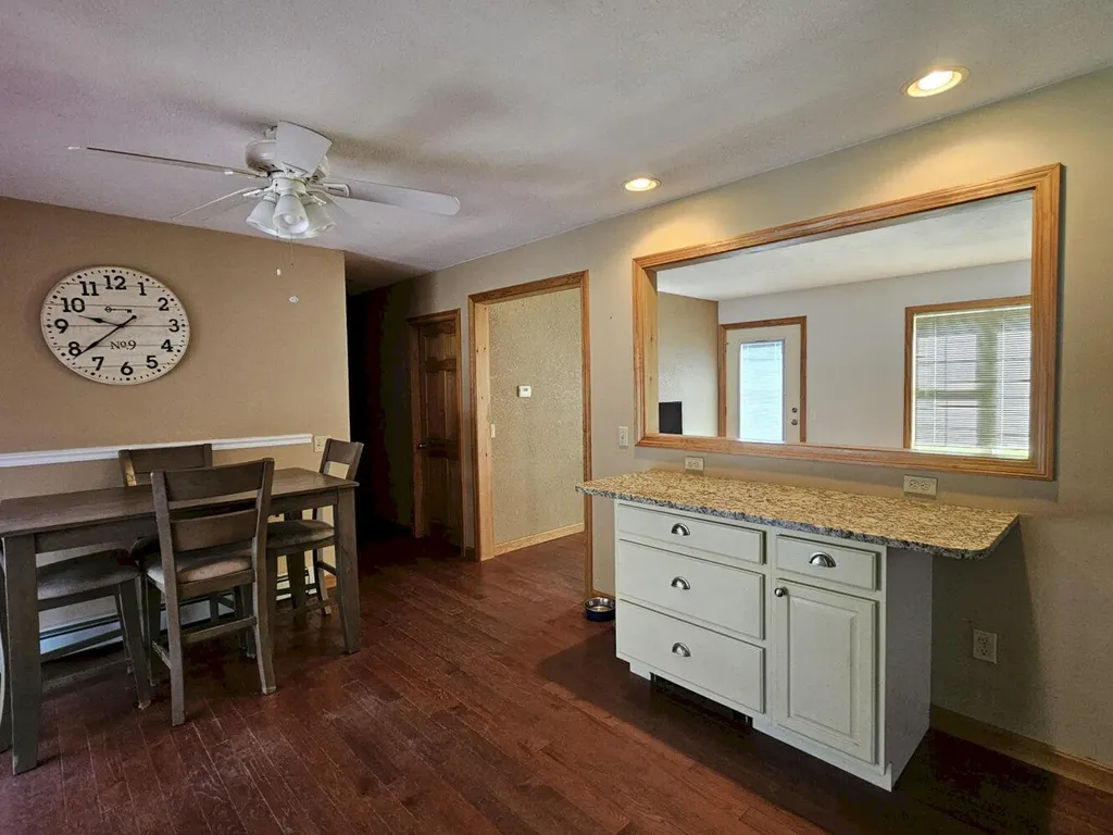 1029 E River Road Skowhegan ME 04976