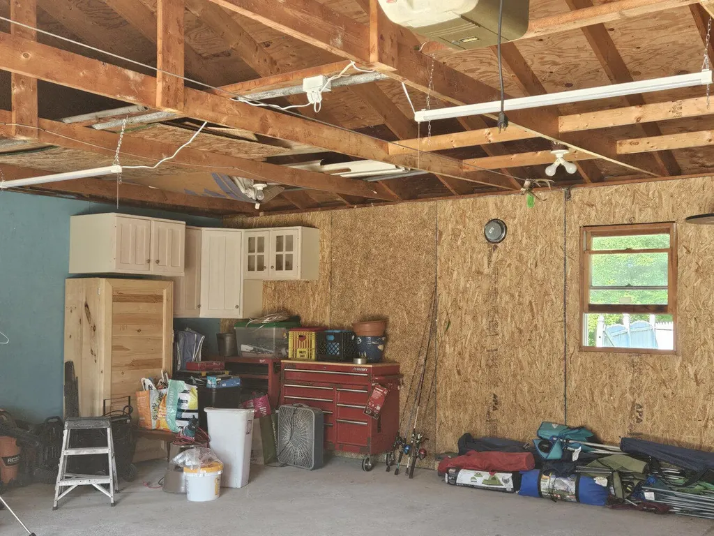 1029 E River Road Skowhegan ME 04976