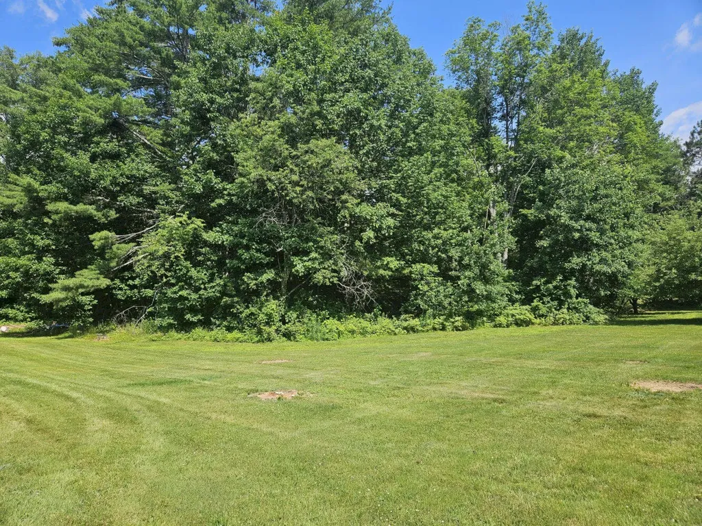 1029 E River Road Skowhegan ME 04976