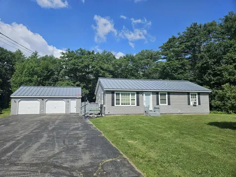 1029 E River Road Skowhegan ME 04976