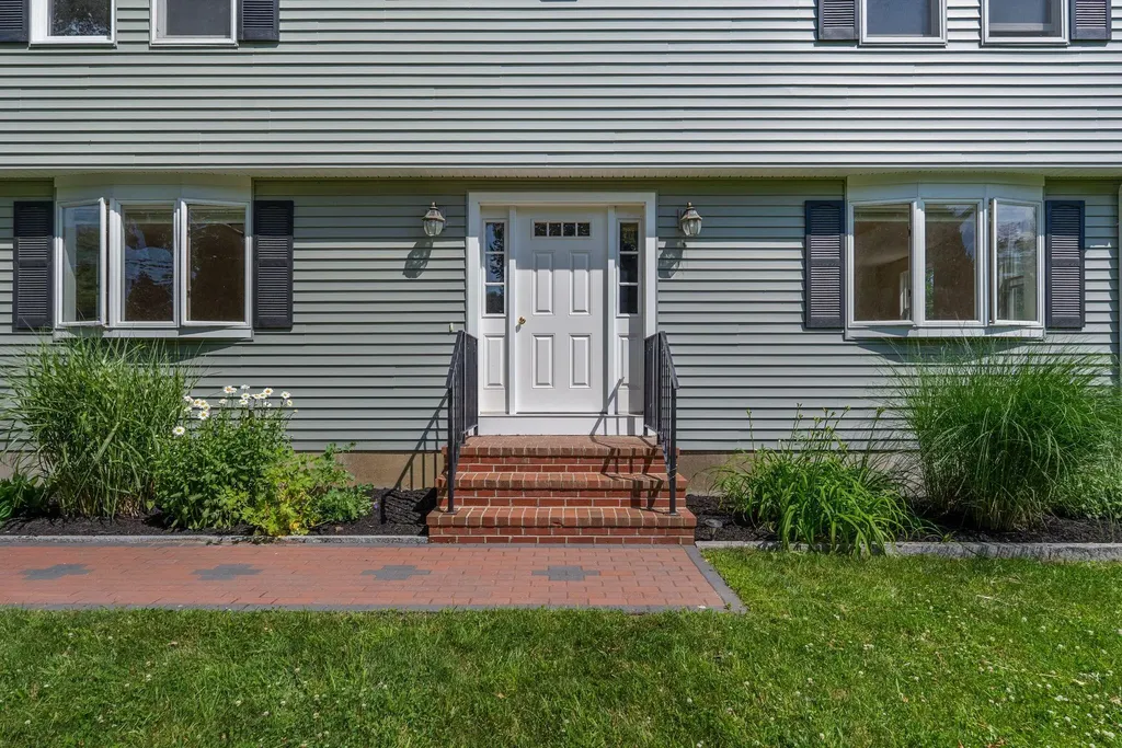 982 Highland Avenue South Portland ME 04106