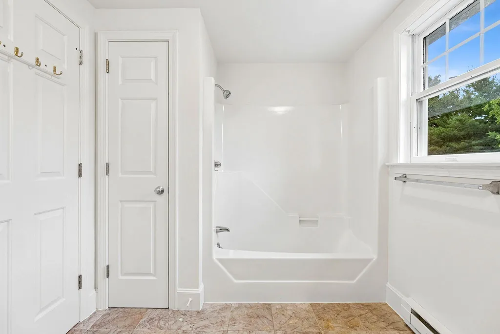 982 Highland Avenue South Portland ME 04106