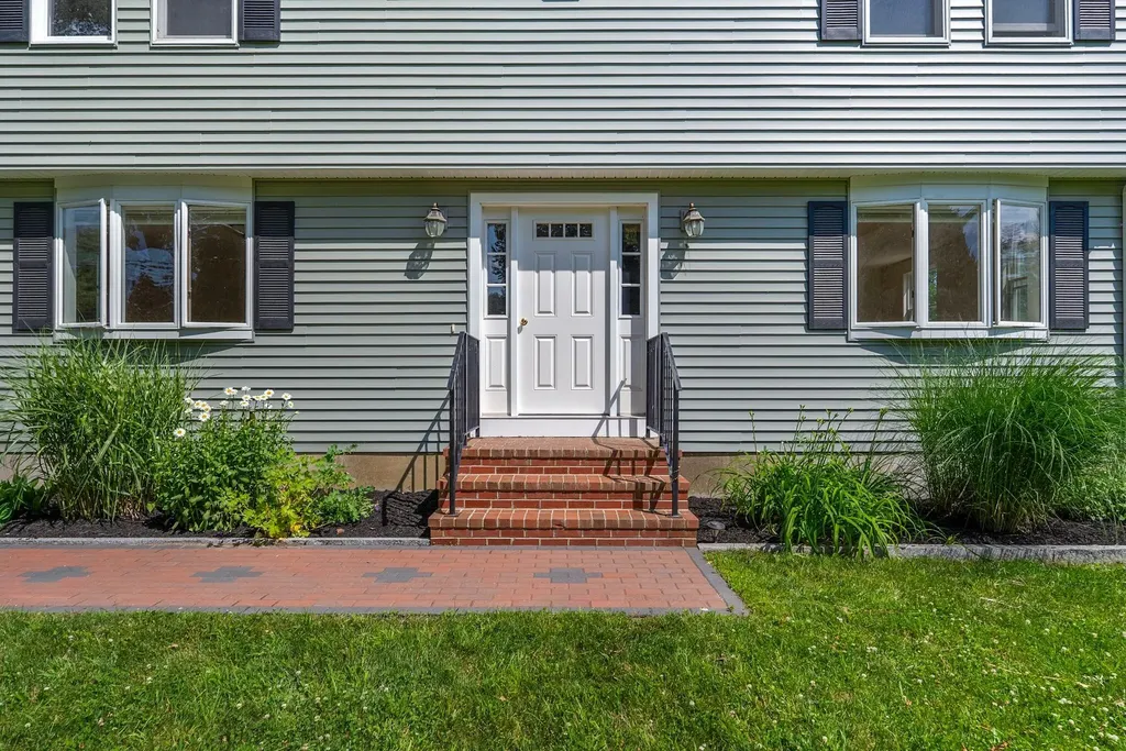 982 Highland Avenue South Portland ME 04106