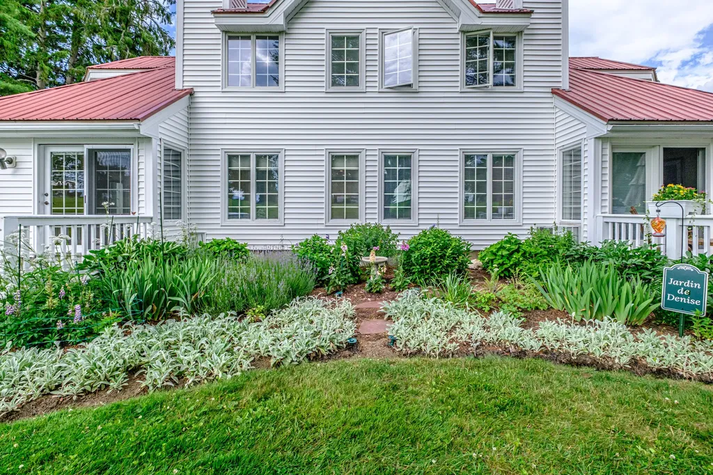 19 Muirfield Drive Bridgton ME 04009