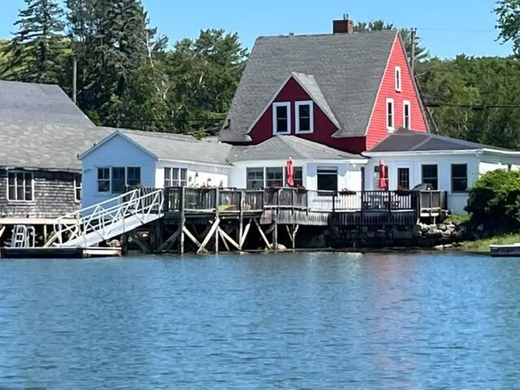 31 Pier Road Kennebunkport ME 04046