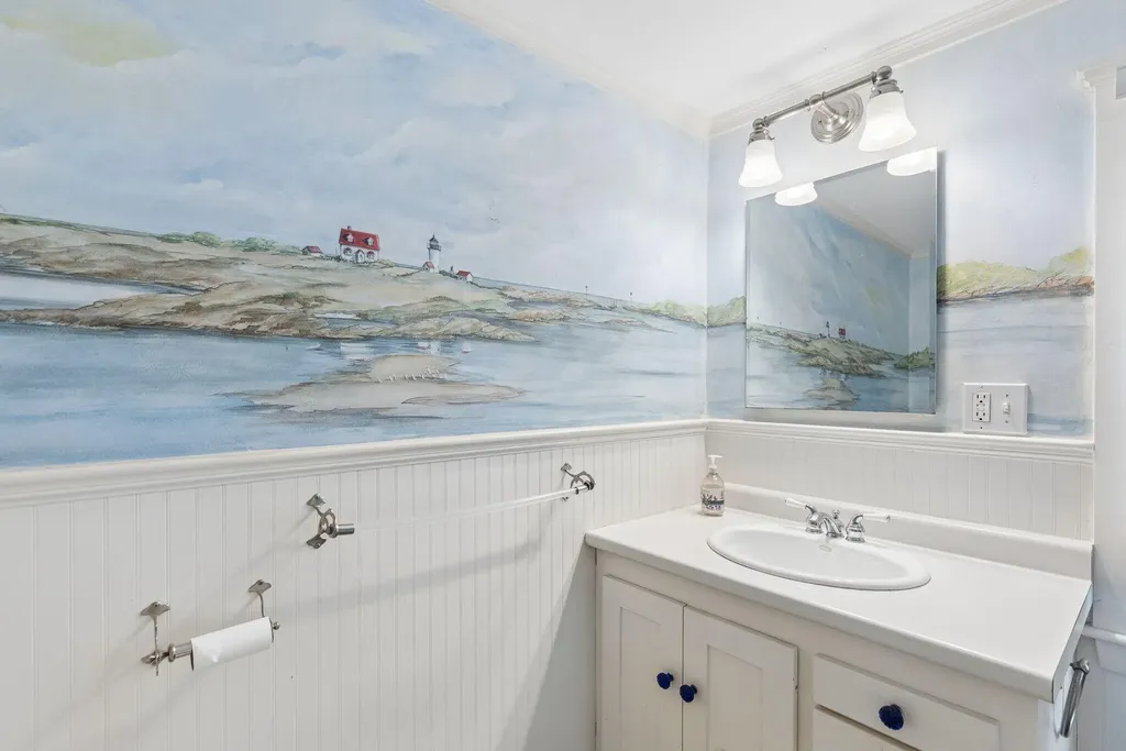 31 Pier Road Kennebunkport ME 04046