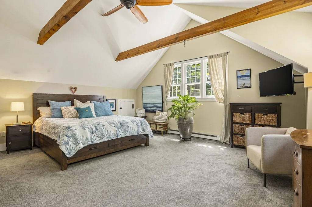 12 Great Hill Way Eliot ME 03903