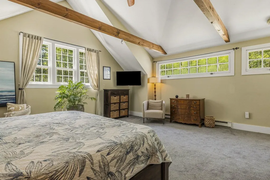 12 Great Hill Way Eliot ME 03903