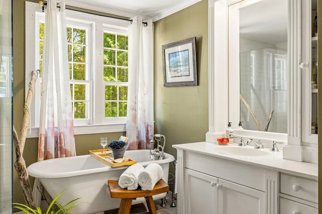 12 Great Hill Way Eliot ME 03903