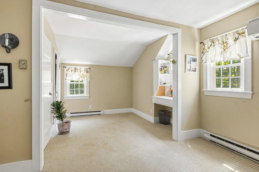 12 Great Hill Way Eliot ME 03903