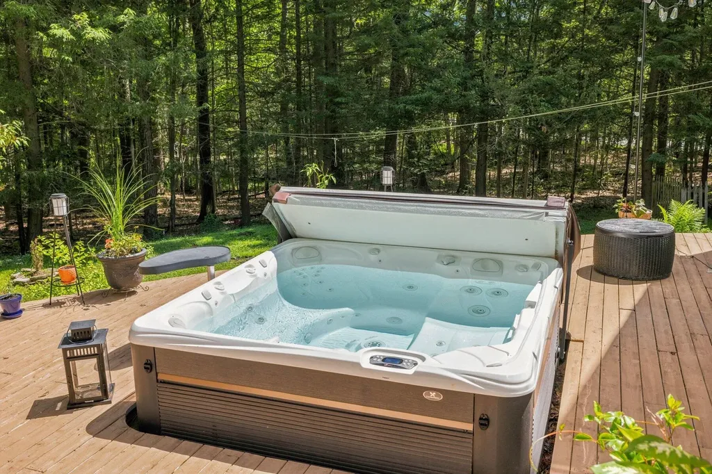 12 Great Hill Way Eliot ME 03903