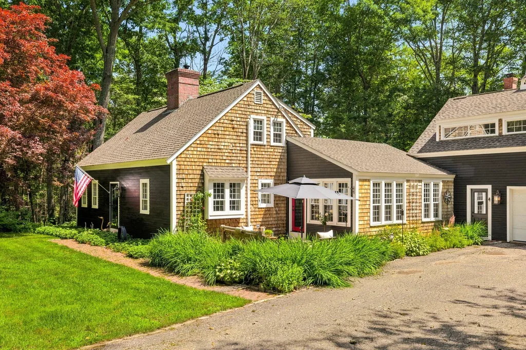 12 Great Hill Way Eliot ME 03903