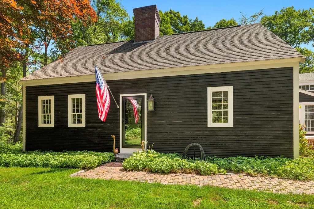 12 Great Hill Way Eliot ME 03903