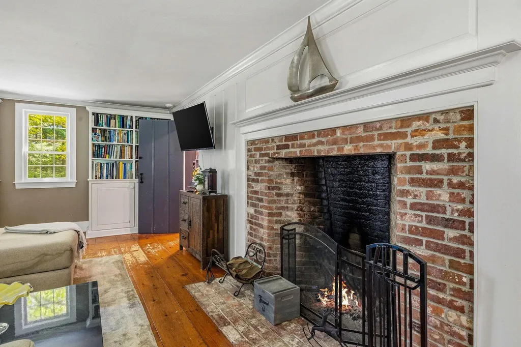 12 Great Hill Way Eliot ME 03903