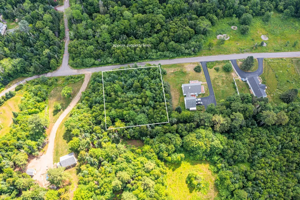 10 Spruce Knoll Lane Searsport ME 04974