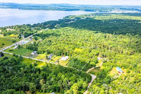 10 Spruce Knoll Lane Searsport ME 04974