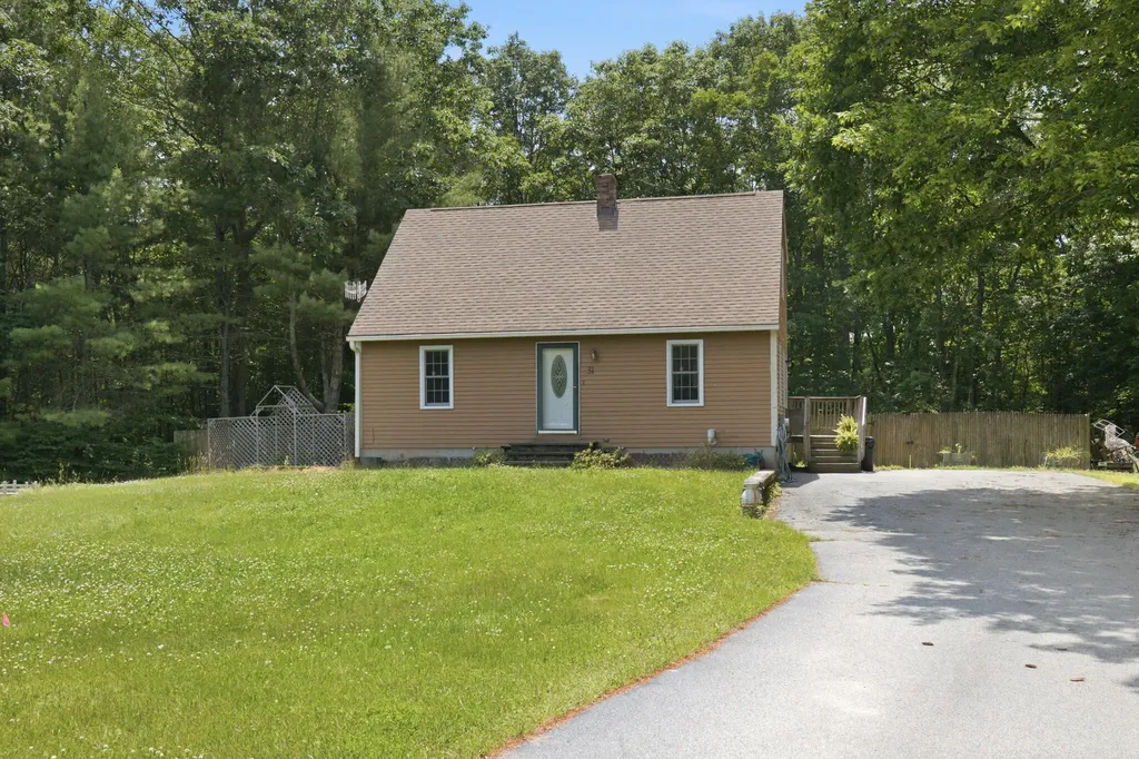 31 Kolbe Drive Waterboro ME 04087