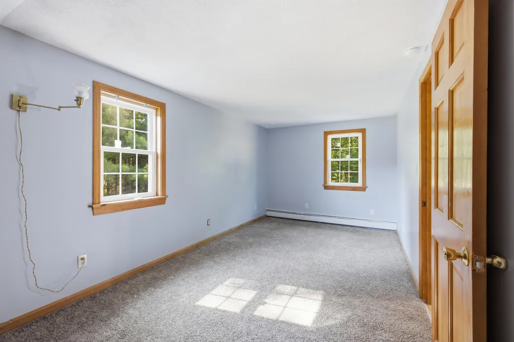 31 Kolbe Drive Waterboro ME 04087