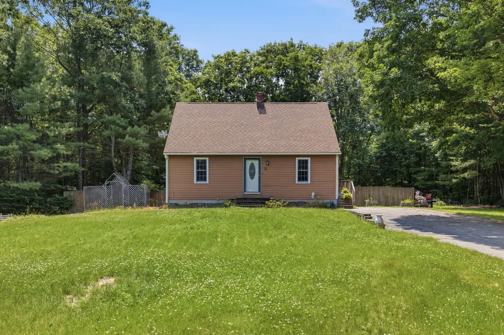 31 Kolbe Drive Waterboro ME 04087