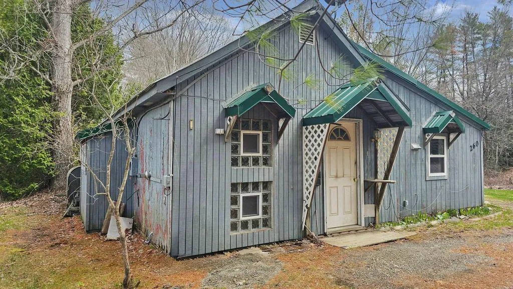 260 Pond Road Albion ME 04910