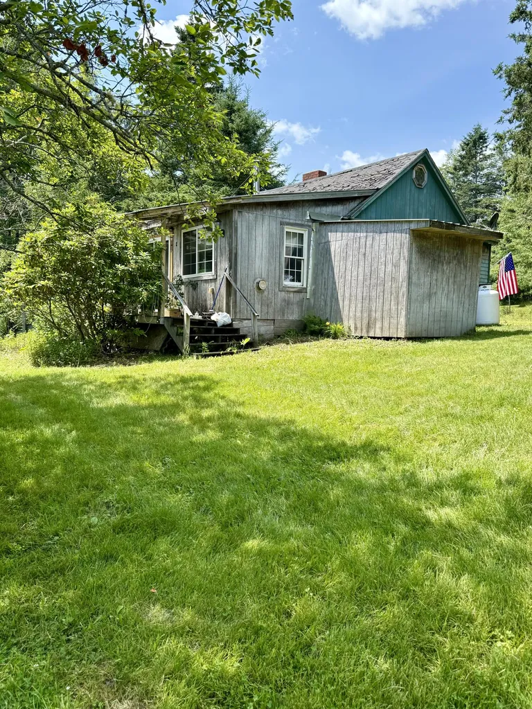 16 Rice Road Harrington ME 04643