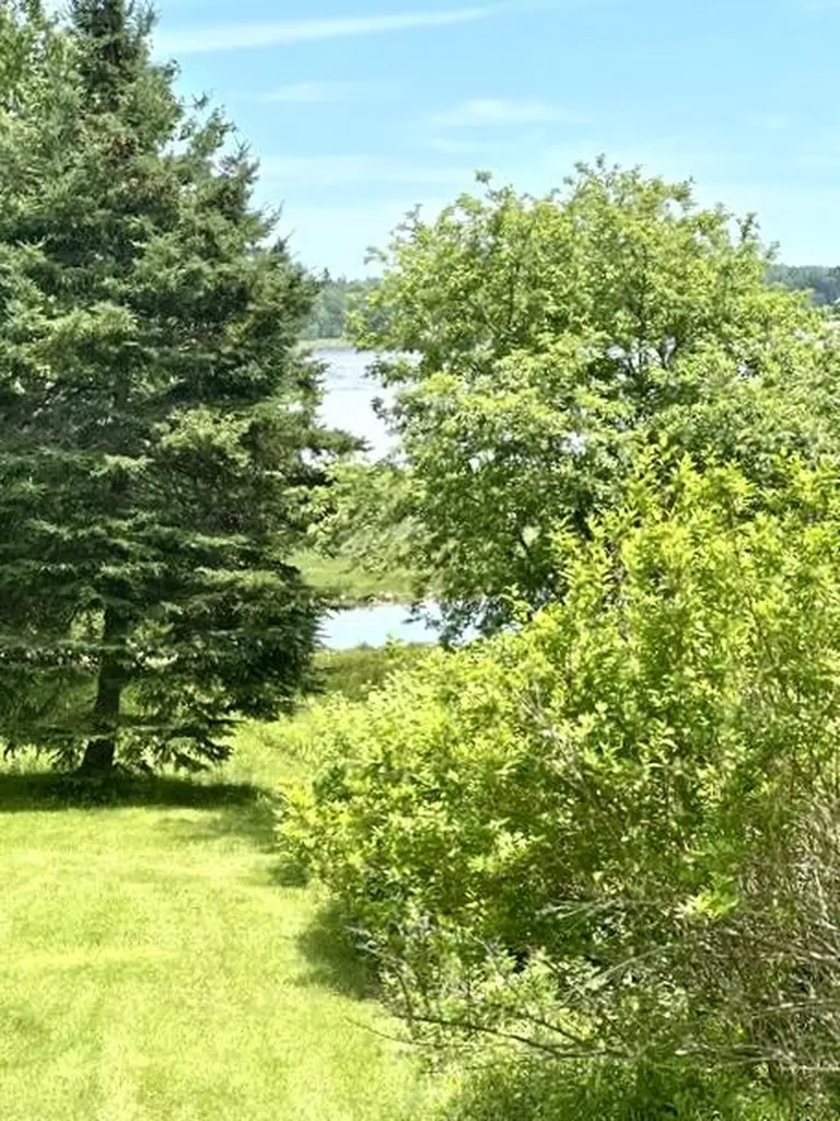 16 Rice Road Harrington ME 04643