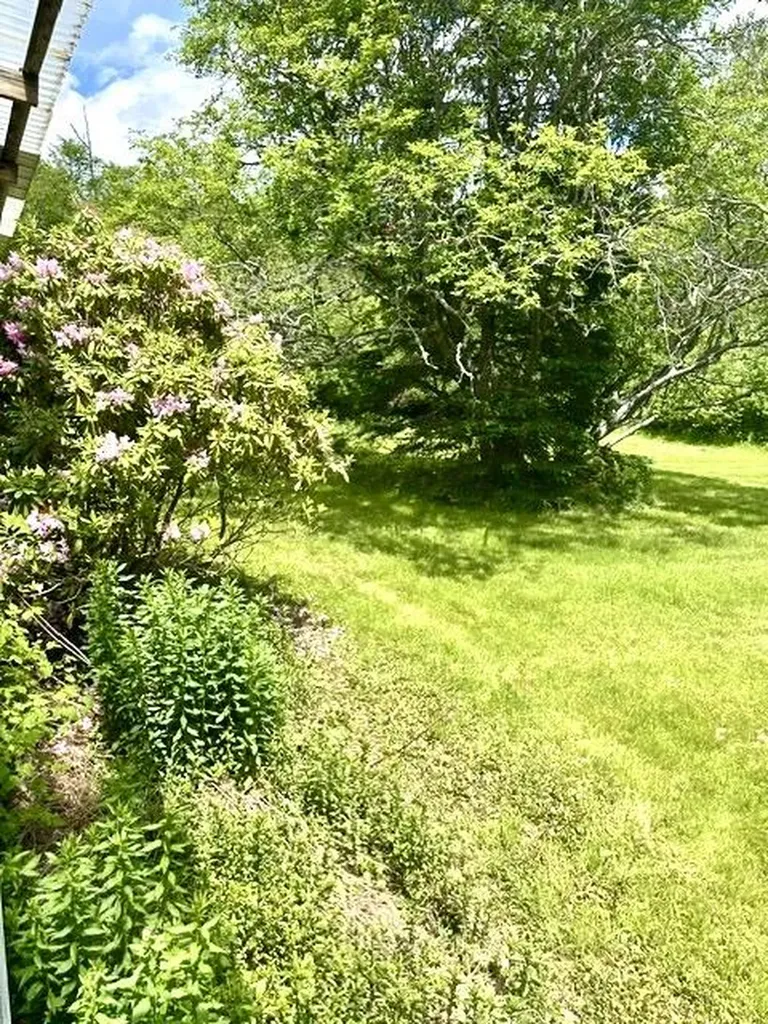 16 Rice Road Harrington ME 04643
