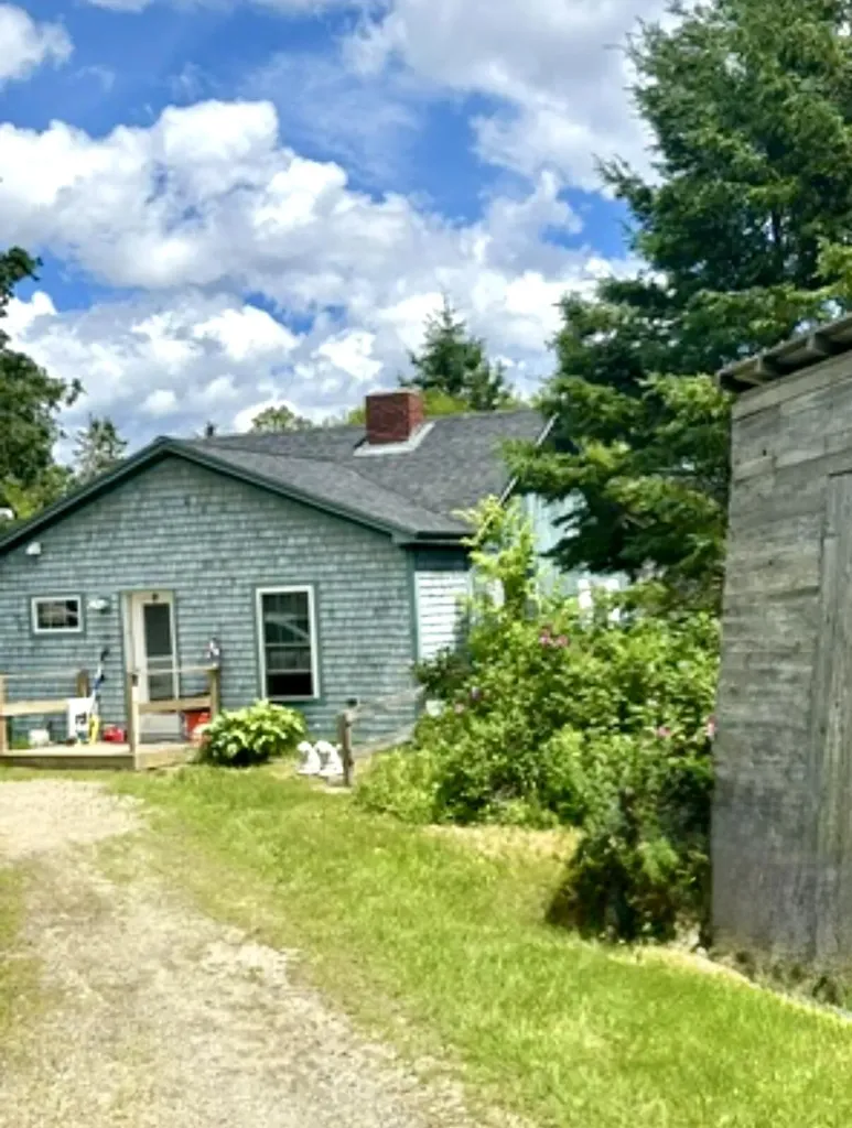 16 Rice Road Harrington ME 04643