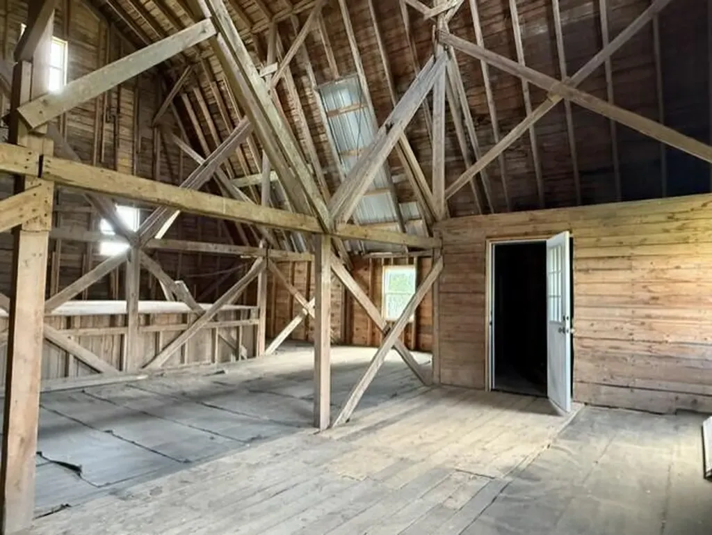 1175 N Houlton Road Road N Westfield ME 04787