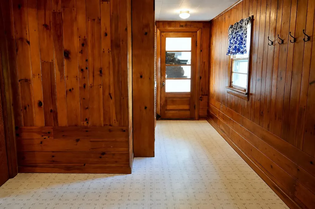 262 Hartland Avenue Pittsfield ME 04967