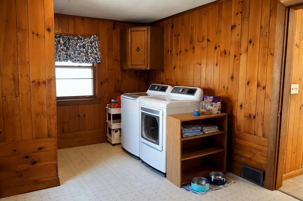 262 Hartland Avenue Pittsfield ME 04967